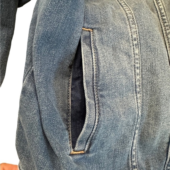 Torrid Denim Fitted Trucker Button down Jacket Size 3 - Picture 16 of 17